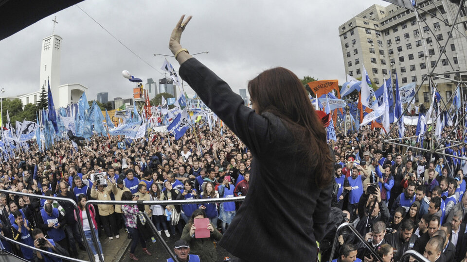 El video de La Cámpora para respaldar a Cristina Kirchner en medio de la persecución judicial | “Si la tocan a Cristina / qué quilombo se va a armar”