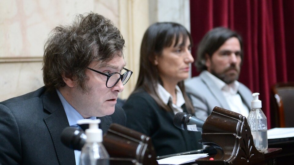 Acusan a Milei de maltratar a una periodista en el Congreso | Enérgico repudio del Círculo de Periodistas Parlamentarios