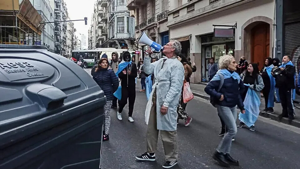 Rafecas citó al hombre del megáfono que amenazó a Cristina Kirchner | La pista de la Policía de la Ciudad