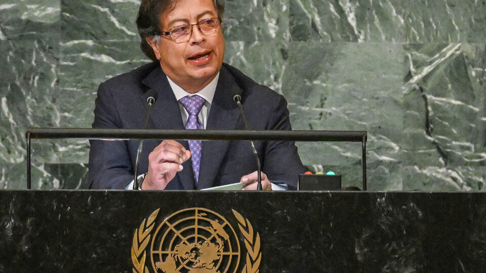 Gustavo Petro’s powerful speech at the United Nations in which he condemned the US-orchestrated “war” on drugs |  “Which is more poisonous to mankind, cocaine, coal or oil?”