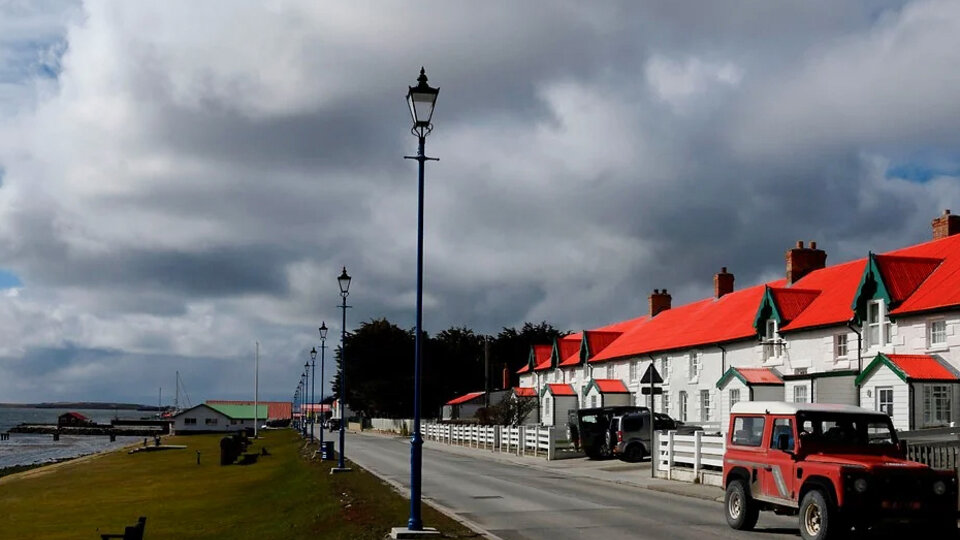 Cancillería rechaza un concurso de la embajada británica   | Para que estudiantes sudamericanos conozcan a “sus vecinos” en las Malvinas