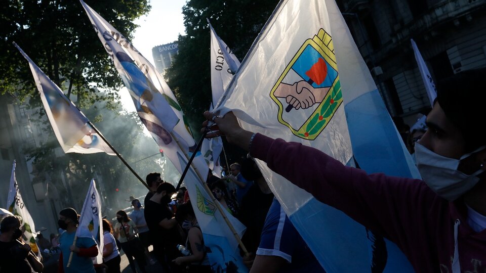 El peronismo prepara todas las celebraciones del día de la Lealtad | Más de cien organizaciones convocan al acto multitudinario en Plaza de Mayo