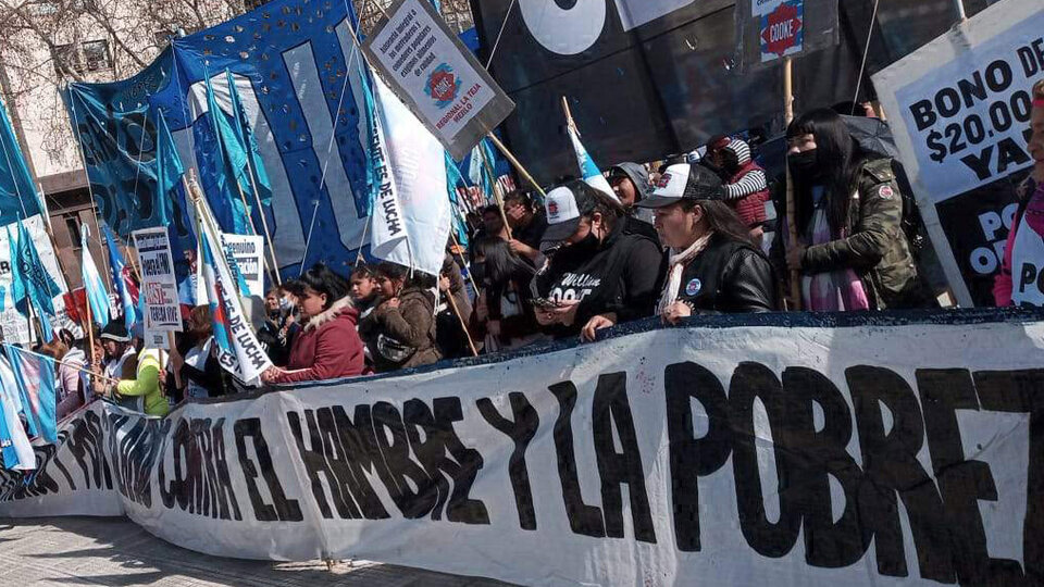 Un bono para frenar la indigencia | Se anunció un refuerzo de ingresos para 2 millones cien mil argentinos