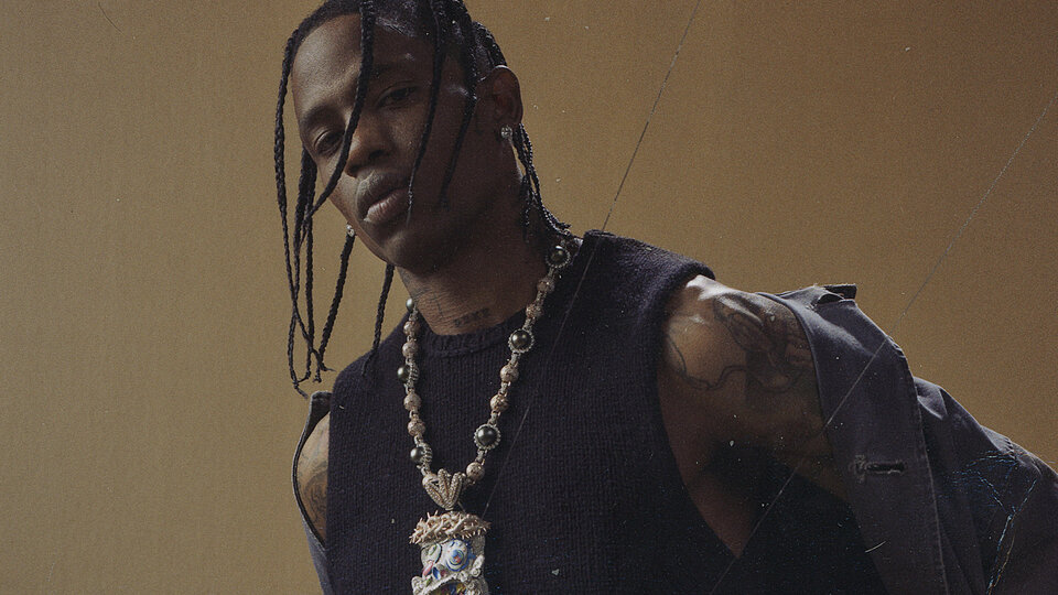 El rapero Travis Scott fue denunciado por el festival en el que