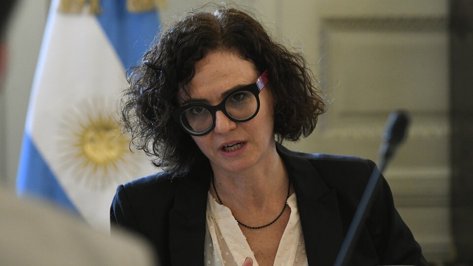 Entre vuelo y vuelo, el gobierno busca acuerdos de la región para la presidencia del BID | Cecilia Todesca Bocco compite para reemplazar a Claver-Carone