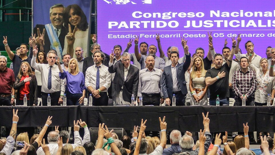 Alberto Fernández se prepara para convocar al Congreso del PJ | Busca consenso de gobernadores para posible cumbre el 24 de febrero