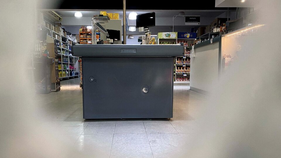 Las hipótesis sobre la balacera al supermercado del suegro de Messi | Especulaciones sobre el móvil del ataque, el show político, la palabra de los vecinos