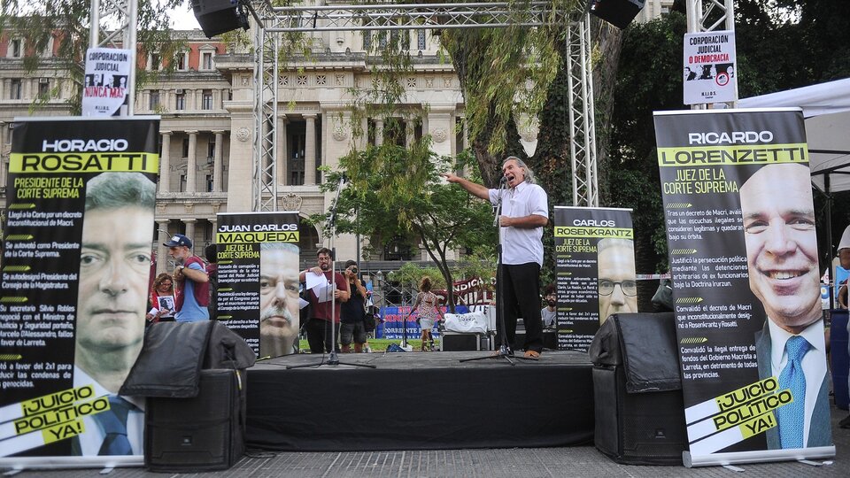 Por un Poder Judicial que respete la memoria | Organizaciones sociales y sindicales se movilizaron frente al edificio de la Corte Suprema