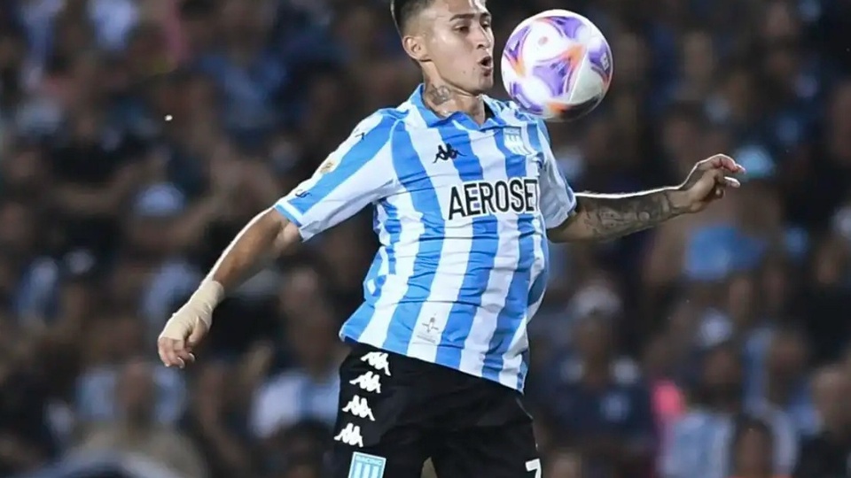 Racing Gabriel Rojas sufrió una lesión en una rodilla El defensor