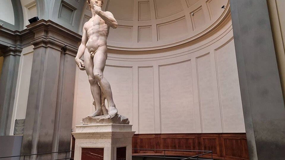 A teacher in America told his students David |  Parents considered Michelangelo’s work “obscene”.