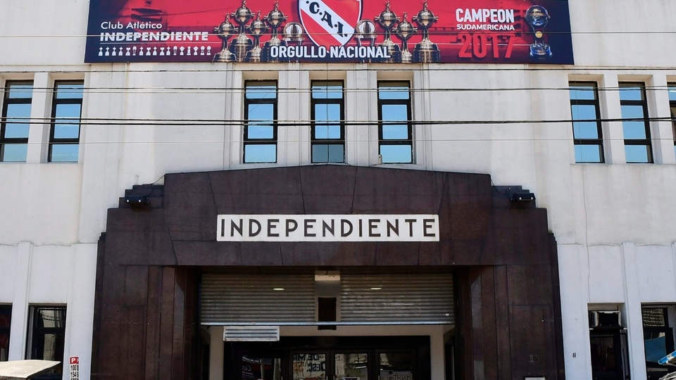 La insólita y millonaria deuda que dejó Moyano en Independiente