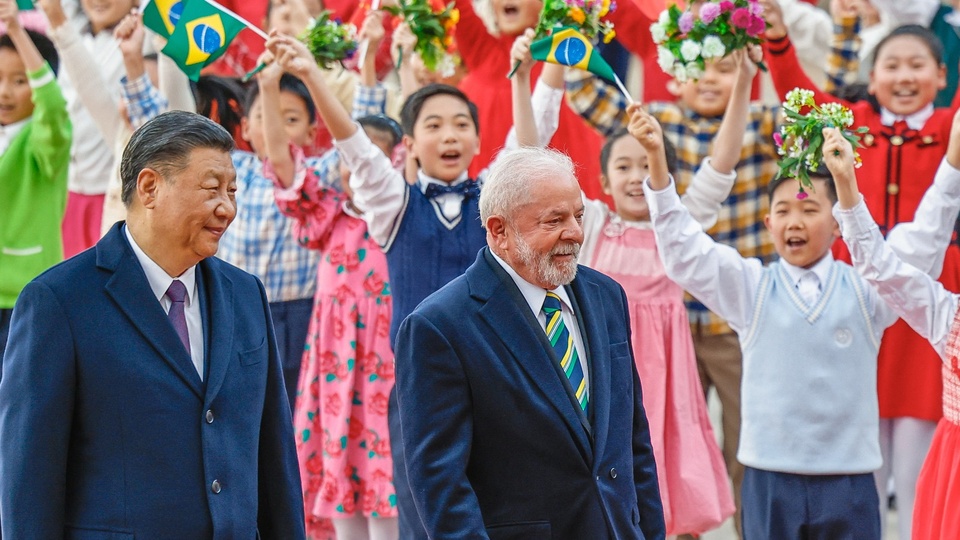 Lula y Xi Jinping se prodigaron elogios en Beijing | Buscan reavivar los BRICS y comerciar en “monedas propias”