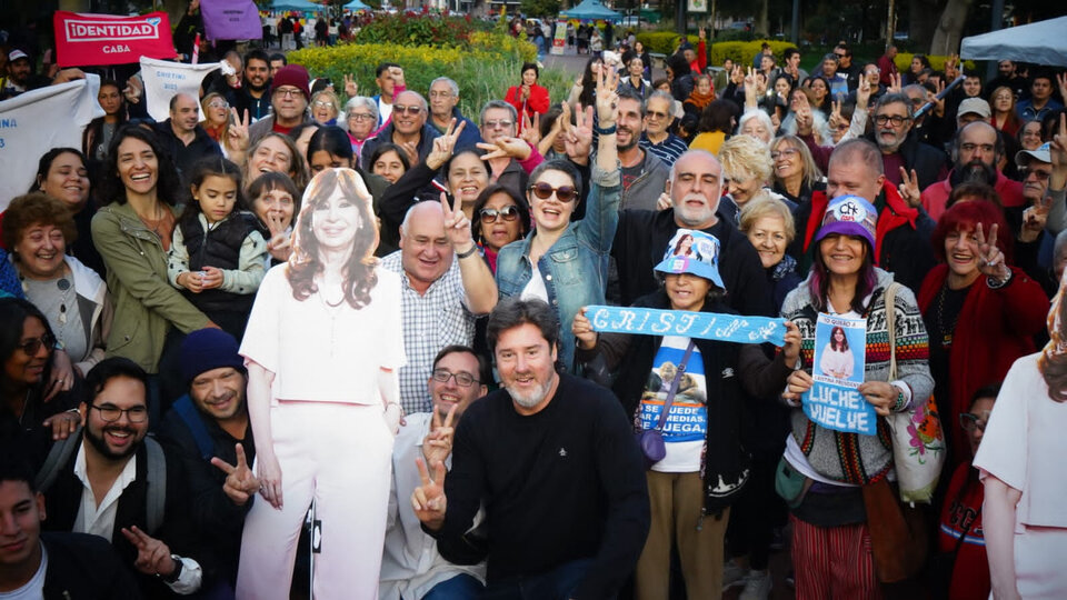 “Romper la proscripción para recuperar la democracia” | Gisela Marziotta, Paula Penacca y Matías Barroetaveña por Cristina Kirchner en Parque Chacabuco