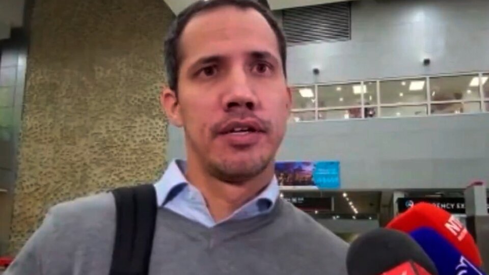 Petro afirma que le habría ofrecido asilo a Juan Guaidó si lo hubiera pedido | El dirigente opositor venezolano pasó por Colombia y ahora está en Estados Unidos