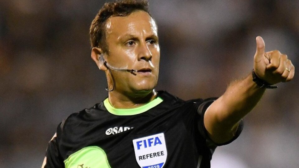 Superclásico: la AFA confirmó quién será el árbitro y el VAR en el partido  River vs Boca | En el estadio Más Monumental de Núñez | Página12