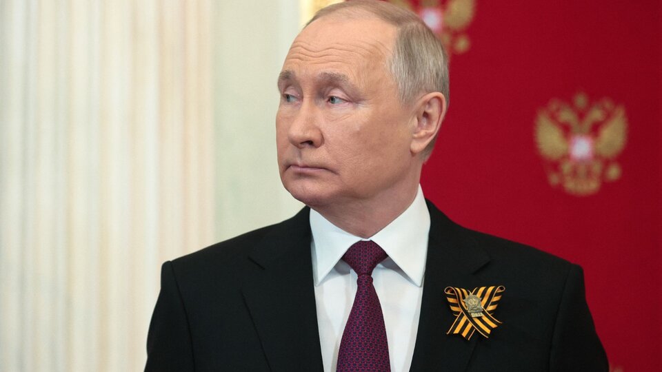 Putin celebró el Día de la Victoria sobre los nazis en medio de la guerra en Ucrania | Mientras EEUU anunciaba nuevo paquete de ayuda para Kiev