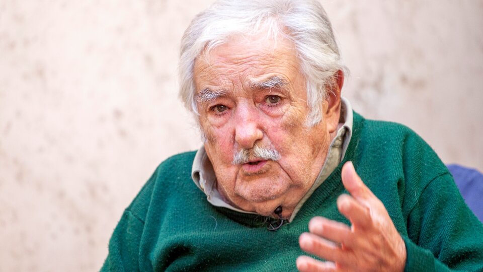 José “Pepe” Mujica: “La gente se enamora de los cantos de sirena” | Entrevista al expresidente de Uruguay