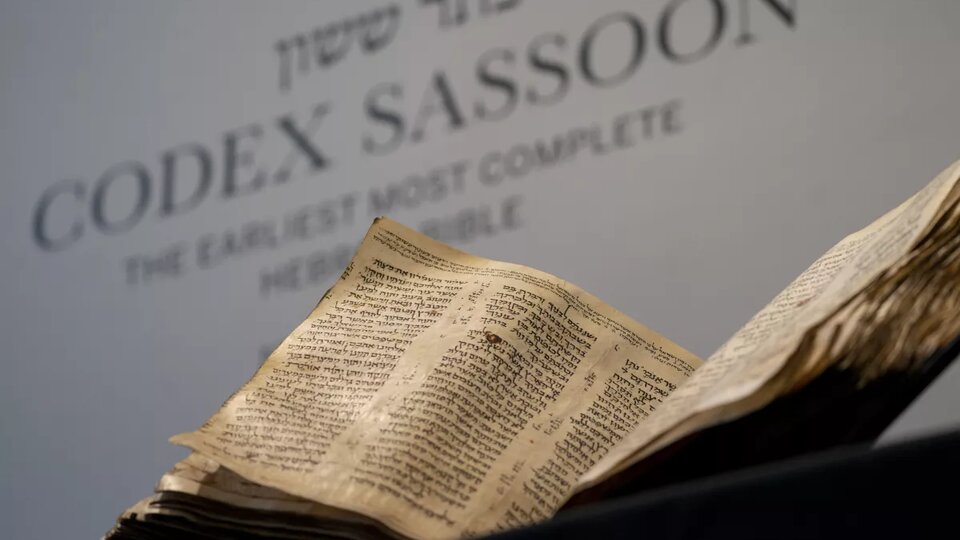 La primera Biblia en español cumple 450 años