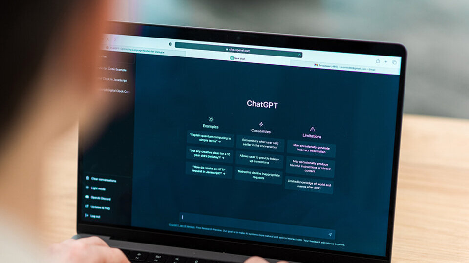 Abogado admite haber usado ChatGPT para un escrito y la justicia asegura que la Inteligencia Artificial brindó “casos inexistentes” | Se enfrenta a posibles sanciones