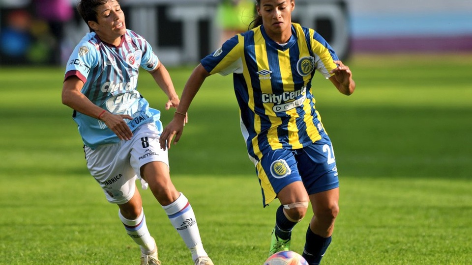 UAI Urquiza es nuevo líder del Campeonato Femenino de Fútbol - Desde La  Ventana Salta - Argentina