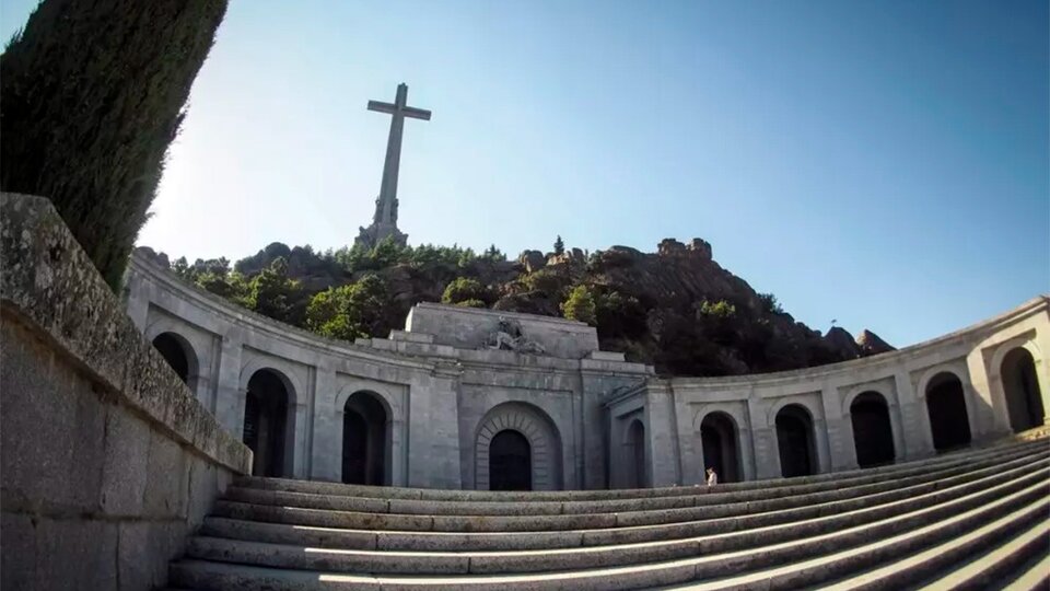 Buscan identificar a las víctimas de Franco | En España comienzan las exhumaciones de 128 cuerpos en el Valle de Cuelgamuros