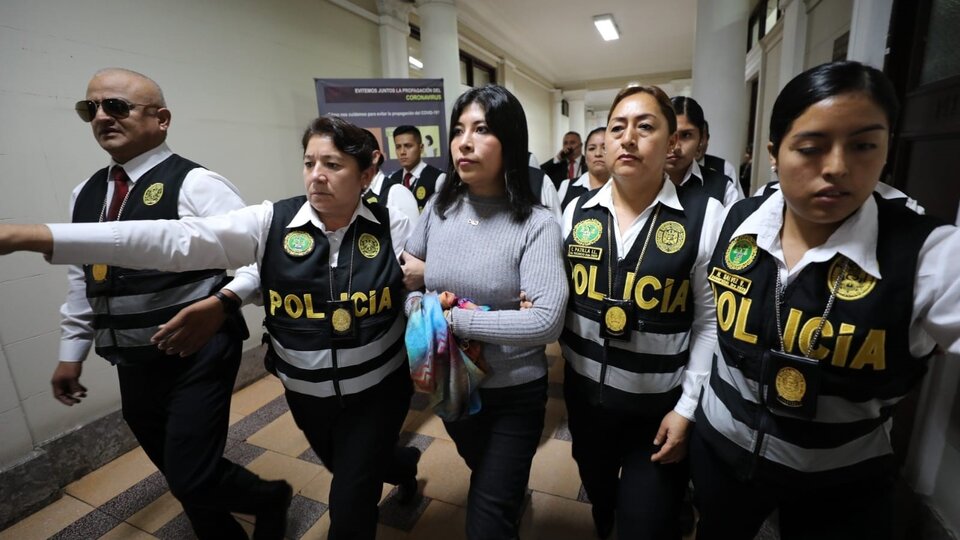 Perú: detuvieron a la jefa de gabinete de Castillo | Betssy Chávez fue acusada de rebelión por el intento de cierre del Congreso