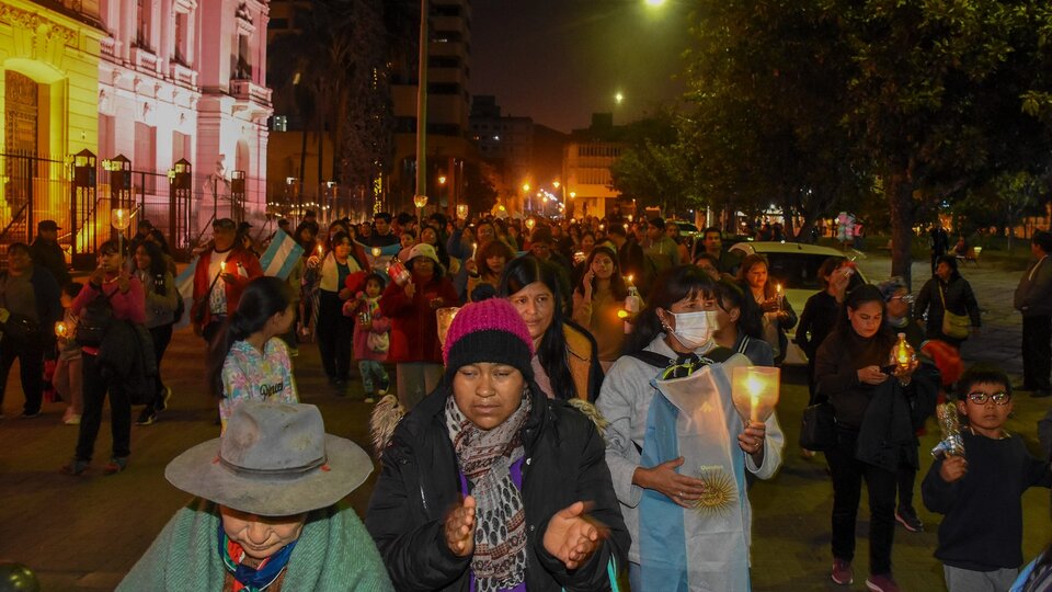 Nueva marcha de antorchas y rechazo a la oferta salarial de Gerardo Morales | El principal gremio docente continúa con el paro en Jujuy