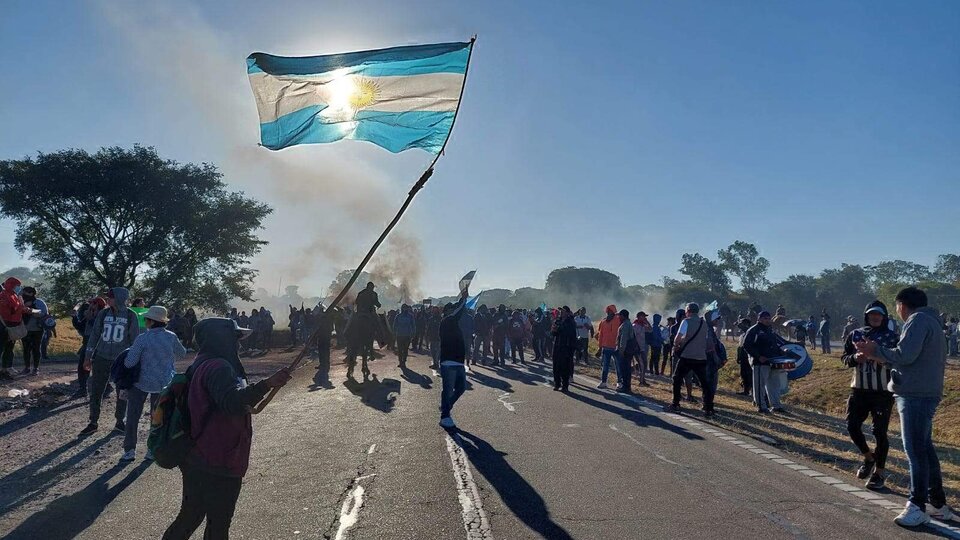 Jujuy: Los focos de protesta continúan en calles y rutas | Sindicatos, pueblos originarios y pequeños productores sostienen sus reclamos