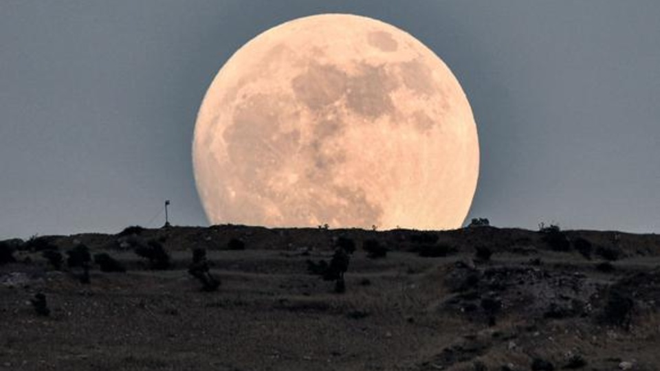 Luna llena en julio 2023 cuándo es según el calendario lunar Este
