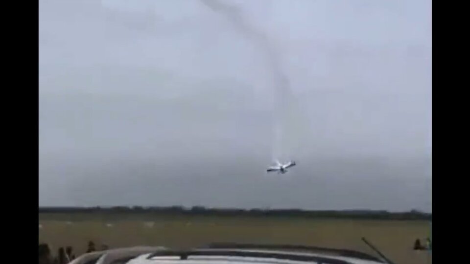 Chaco cay una avioneta en una feria agr cola y murieron el