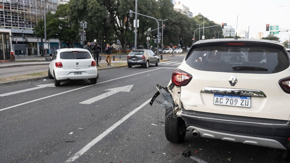 Choque en cadena en la avenida 9 de Julio Un conductor alcoholizado