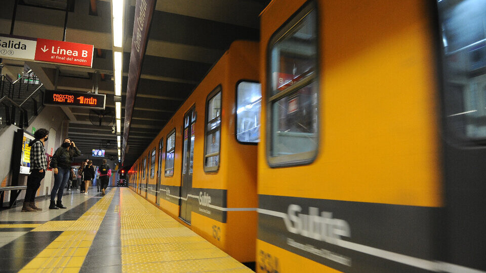 La Línea B De Subte Funcionó Con Demoras Durante Más De Cinco Horas ...