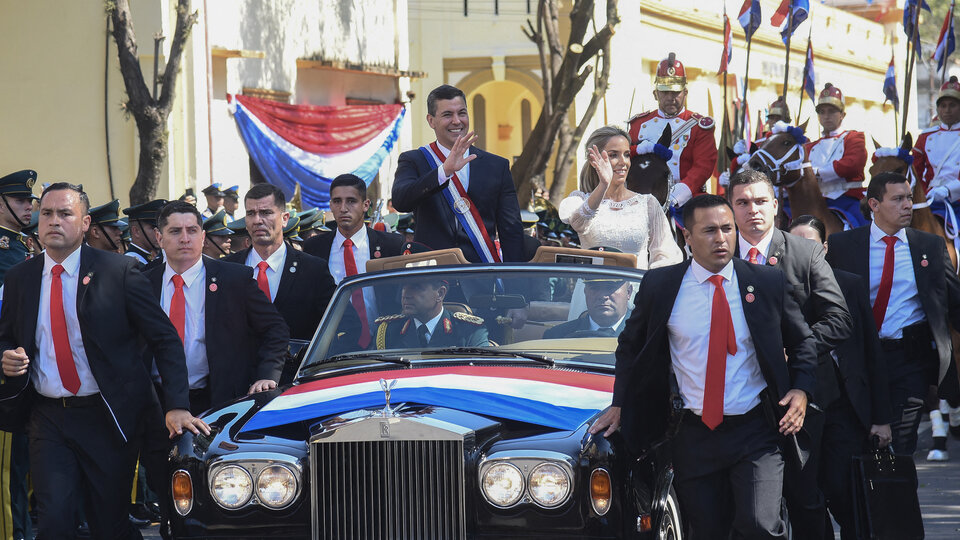 Santiago Peña asumió la presidencia de Paraguay  | El exministro de Hacienda de Horacio Cartes se mostró abierto a los consensos