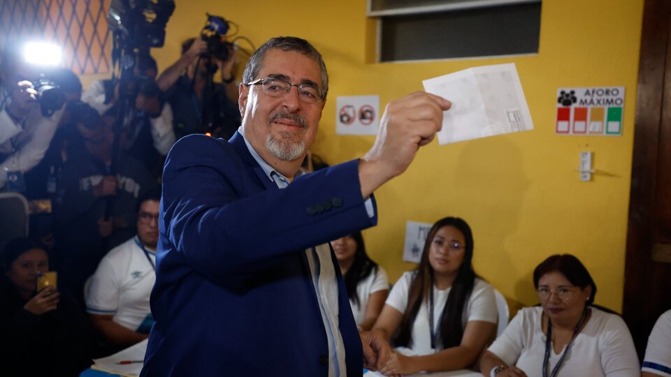 Guatemala: El progresista Bernardo Arévalo ganó la segunda vuelta | Los comicios marcaron el fin de 12 años de gobiernos de derecha