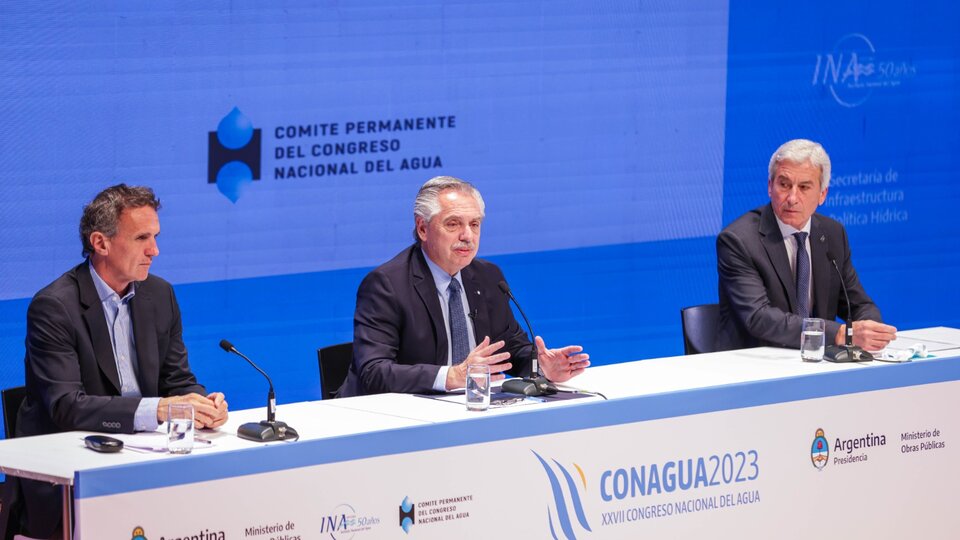 “Los negacionistas no sólo niegan el terrorismo de Estado, sino también el cambio climático” | Alberto Fernández en la apertura del Congreso Nacional del Agua