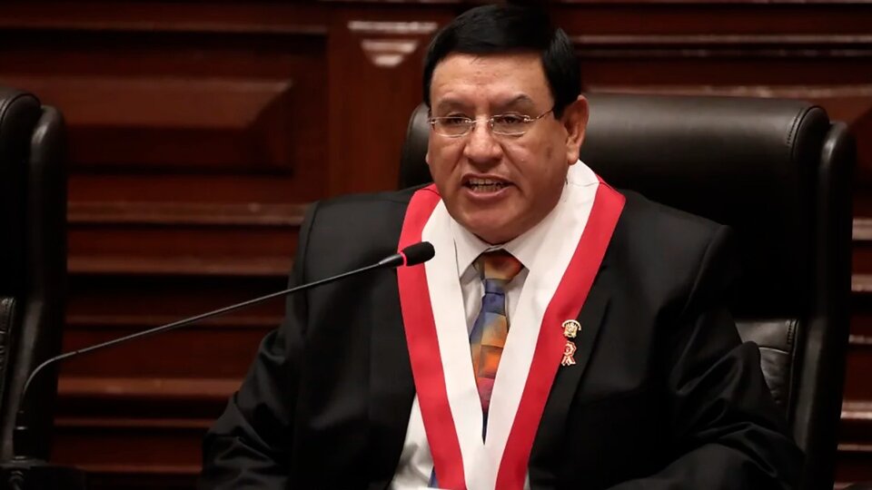 Perú: un presidente del Congreso con prontuario | A pesar de graves denuncias en su contra la derecha los sostiene en su cargo