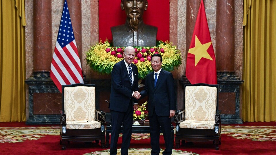 Biden visitó Hanoi con reuniones empresariales y homenajes | El presidente de EE.UU. busca mejorar las relaciones bilaterales con Vietnam