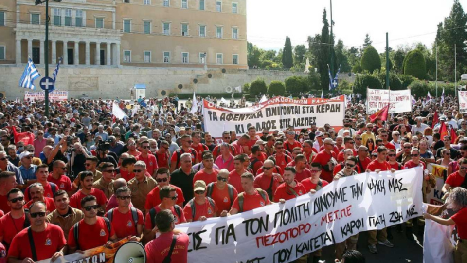 Greece: Reform approved that makes the working week six days and up to 13 hours a day |  Thousands of Greeks demonstrated against
