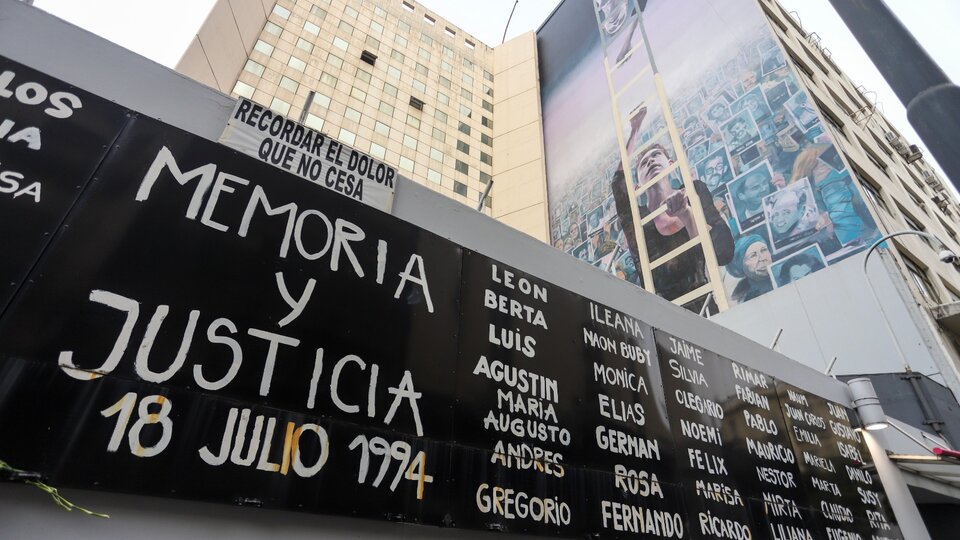 Evacuaron la AMIA por una amenaza de bomba | El escuadrón antibomba no encontró explosivos en el edificio