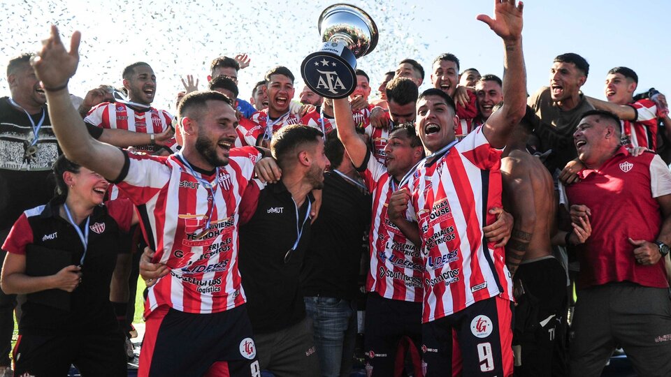 Talleres de Remedios de Escalada - CA Los Andes 1:1 (Primera B  Metropolitana 2021 Clausura, 10. Spieltag)