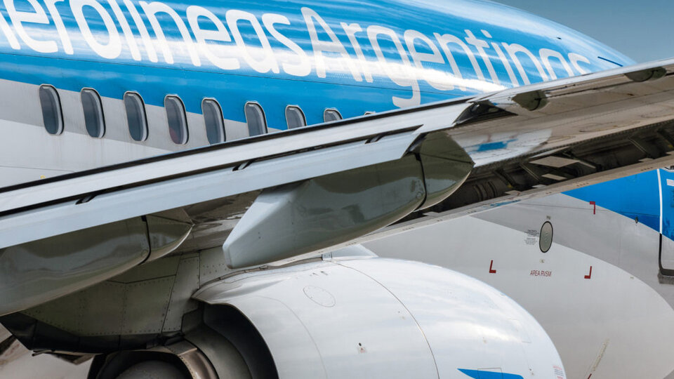 “Aerolíneas Argentinas no tiene destino si se cumple lo que dice Milei” | La respuesta de gremios aeronáuticos ante el plan del libertario