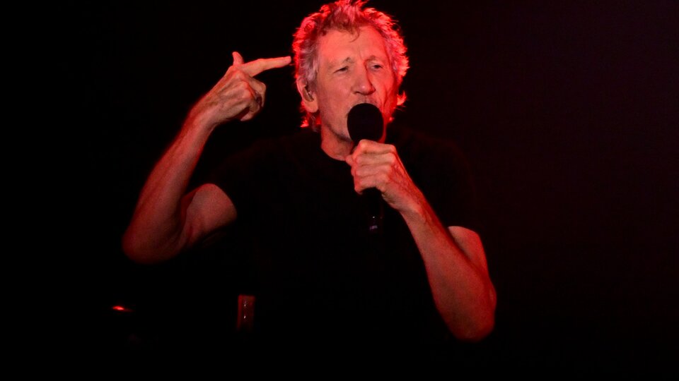 Roger Waters nel fiume: ascolta il messaggio