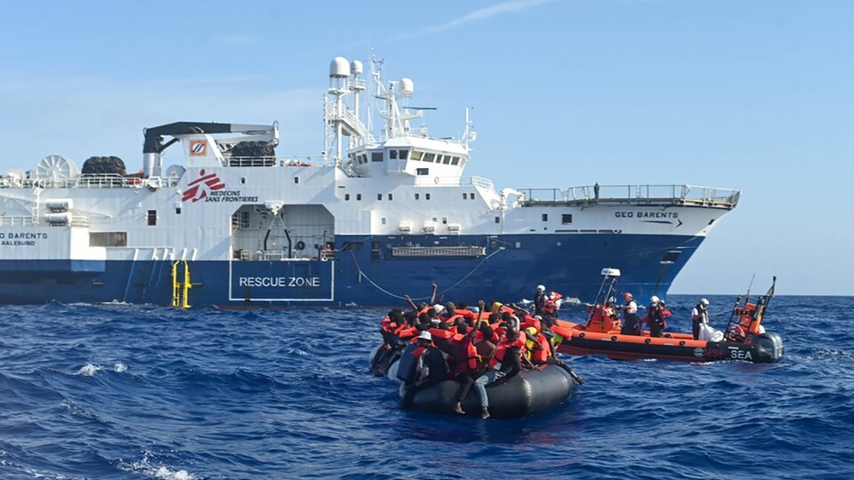 Soccorrere i migranti nel Mediterraneo, una missione titanica  Nel 2023 sono morte 2.200 persone, secondo un rapporto di Medici Senza Frontiere