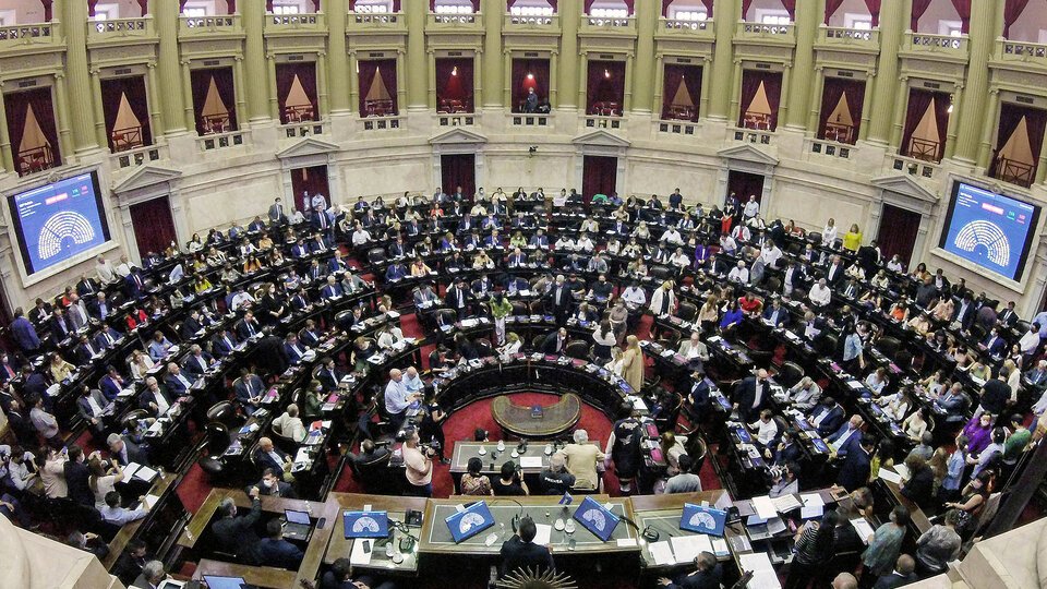 La jura de los nuevos diputados y senadores, minuto a minuto | El Congreso en la era Milei