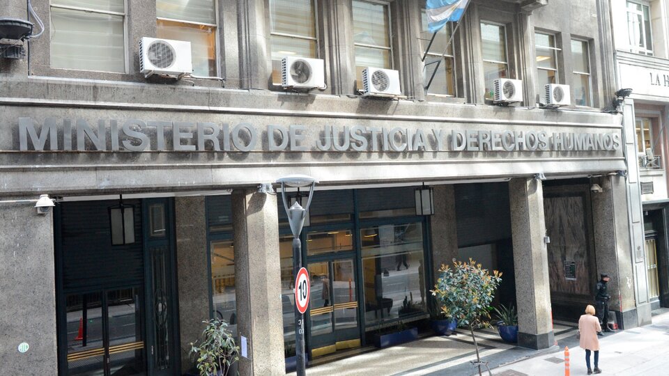 Un cambio de nombre en sintonía con la política negacionista de La Libertad Avanza | El Ministerio de Justicia deja de incluir la denominación “Derechos Humanos”