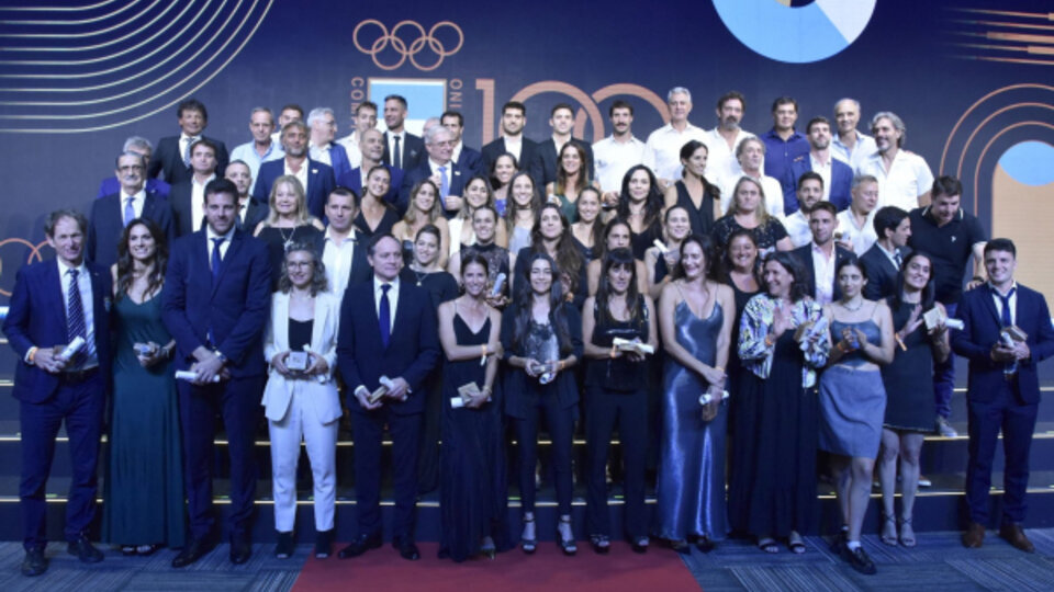 The COA celebrated its centenary gala with legends and figures of Argentine sports |  The emotional celebration had more than 500 guests