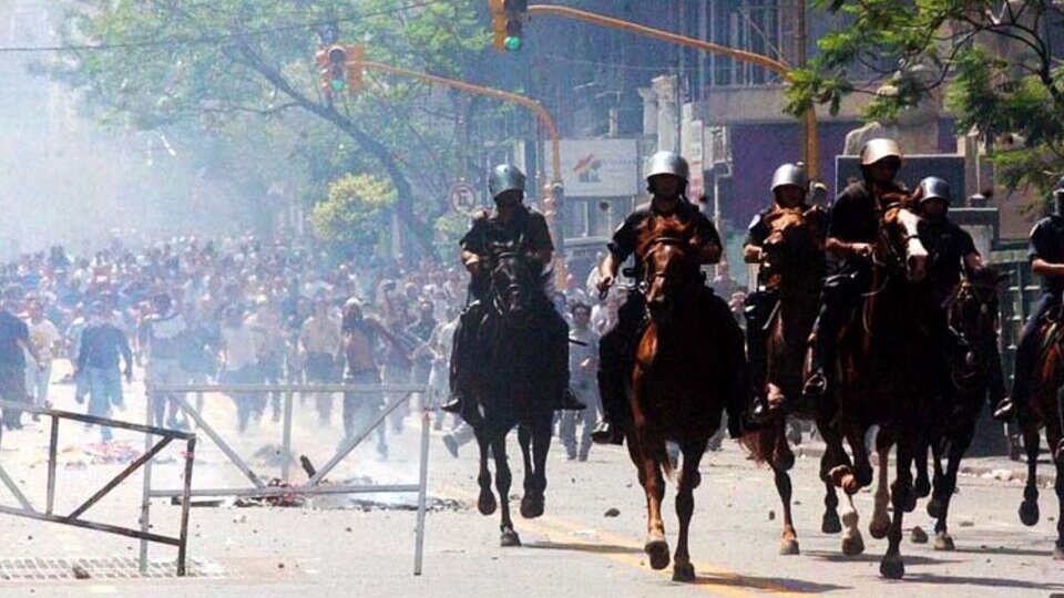 Reclaman que la Corte confirme las condenas por la represión de 2001 | La sentencia contra exfuncionarios y jefes policiales del gobierno de De la Rúa