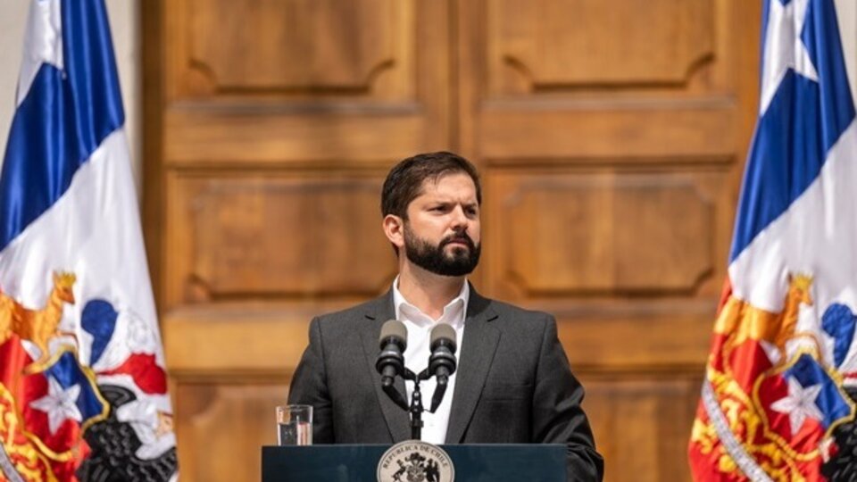 Boric encara otro intento de mejorar las jubilaciones | El presidente de Chile negocia con la oposición los votos para una reforma 