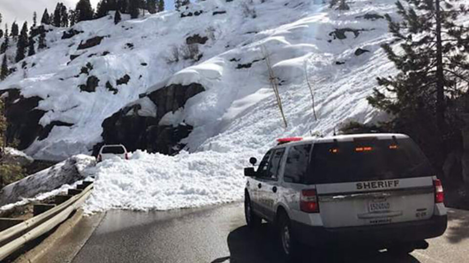 One dead after a horrific avalanche in California  Shocking pictures