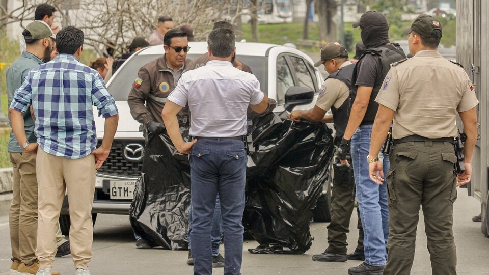 Ecuador: asesinaron al fiscal que investigaba el asalto narco al canal de televisión | César Suárez fue acribillado cuando estaba a bordo de un auto en Guayaquil